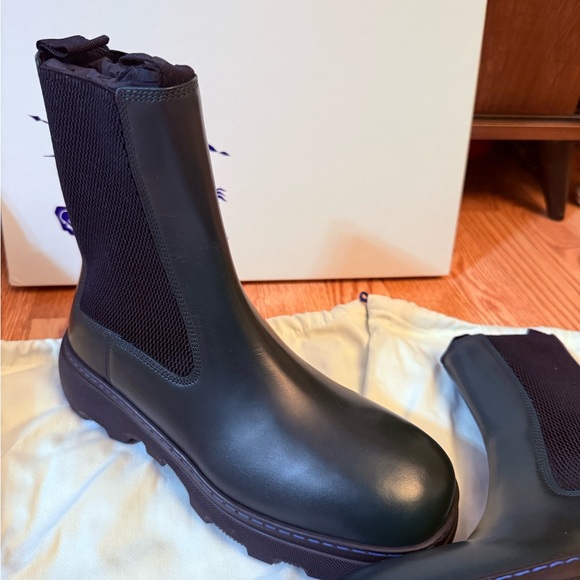 Burberry Creeper Leather Chelsea Boots. 39.5EU - Picture 6 of 10